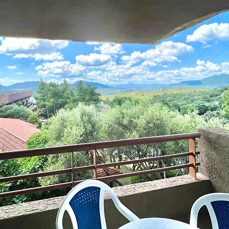 מלון דירות With Panoramic View In Cugnana