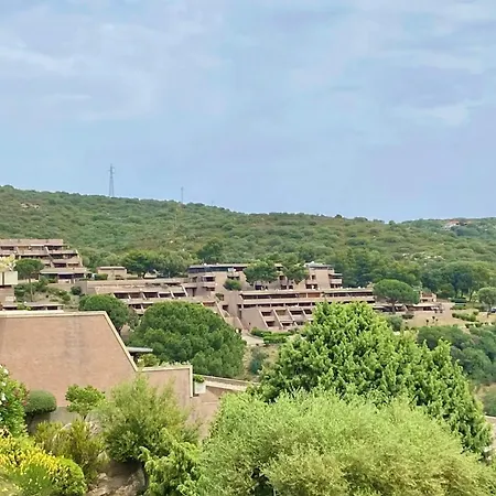 Aparthotel With Panoramic View In Cugnana *